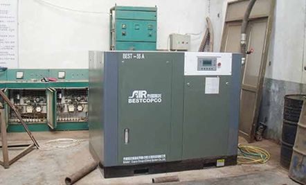 布里斯托助力上海某喷砂公司螺杆空压机整机设备定制案例